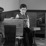 AISD14 02032r2g  "Classicality" classic style portraits and figurative art by Jeff Knowles : portrait, fine portrait, classic, classical, traditional, figurative, adult, child, parent, sibling, pregnancy, maternity, teen, preteen, tween, child, family, contemporary, Ardent Images