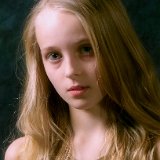 AISD14 03892c2G  "Classicality" classic style portraits and figurative art by Jeff Knowles : portrait, fine portrait, classic, classical, traditional, figurative, adult, child, parent, sibling, pregnancy, maternity, teen, preteen, tween, child, family, contemporary, Ardent Images